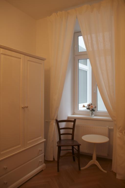 Premarental Bécs Szoba fotó